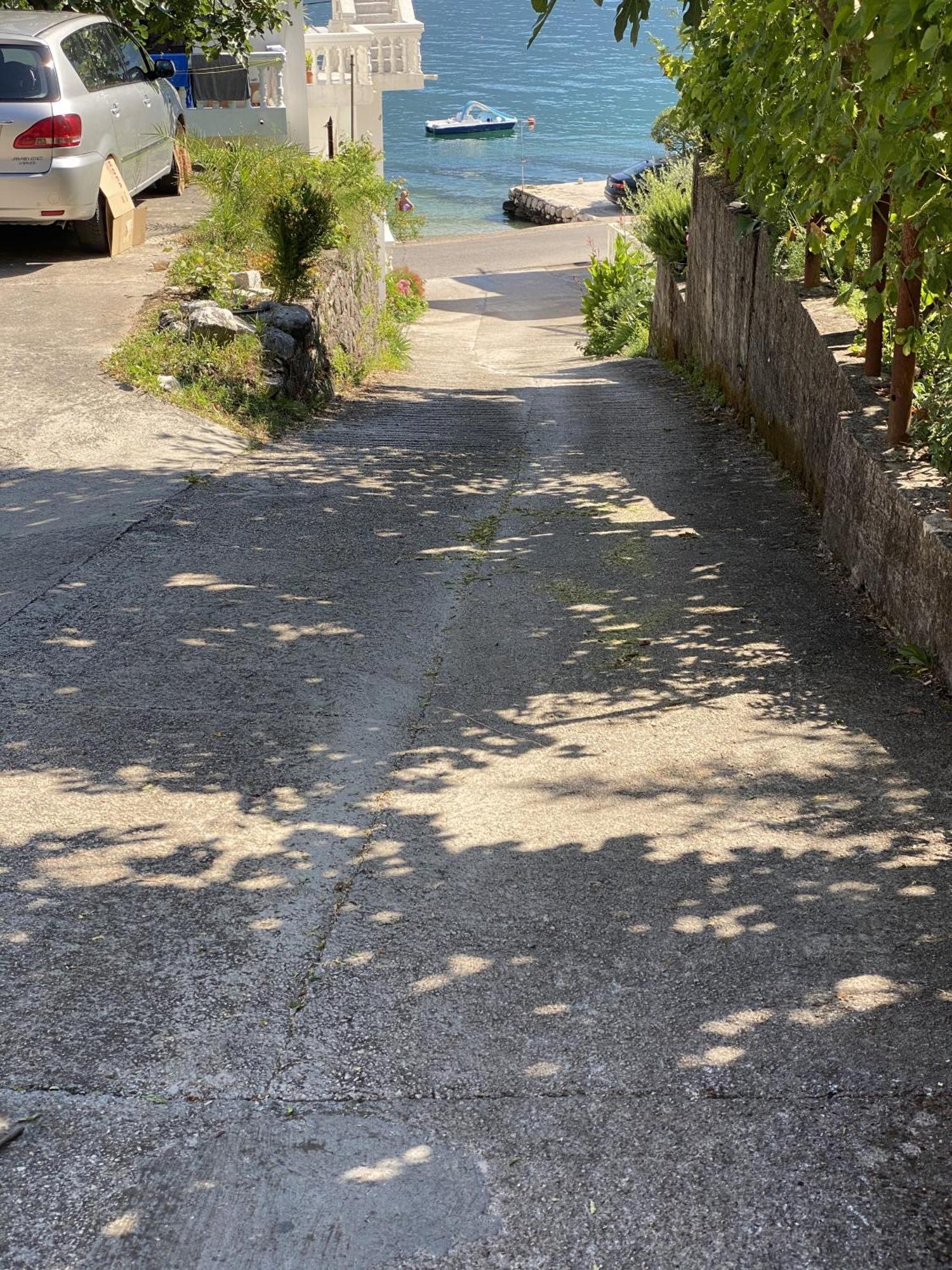 Lux Boka Sea View Apartment Kotor Dış mekan fotoğraf